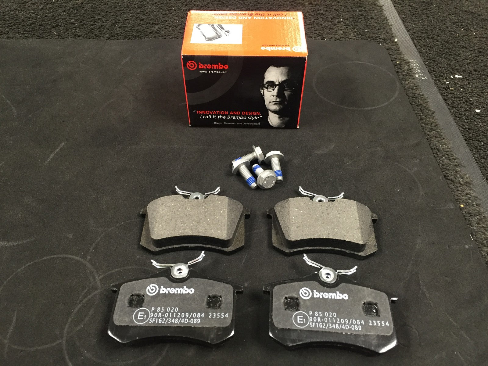GENUINE BREMBO ORIGINAL BRAKE PADS REAR P85020 VW AUDI SEAT CITREON SKODA