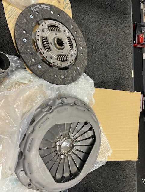 FOR IVECO DAILY 35c13  2.3TD 2011-22  CLUTCH KIT 1905290 2992027 500054879