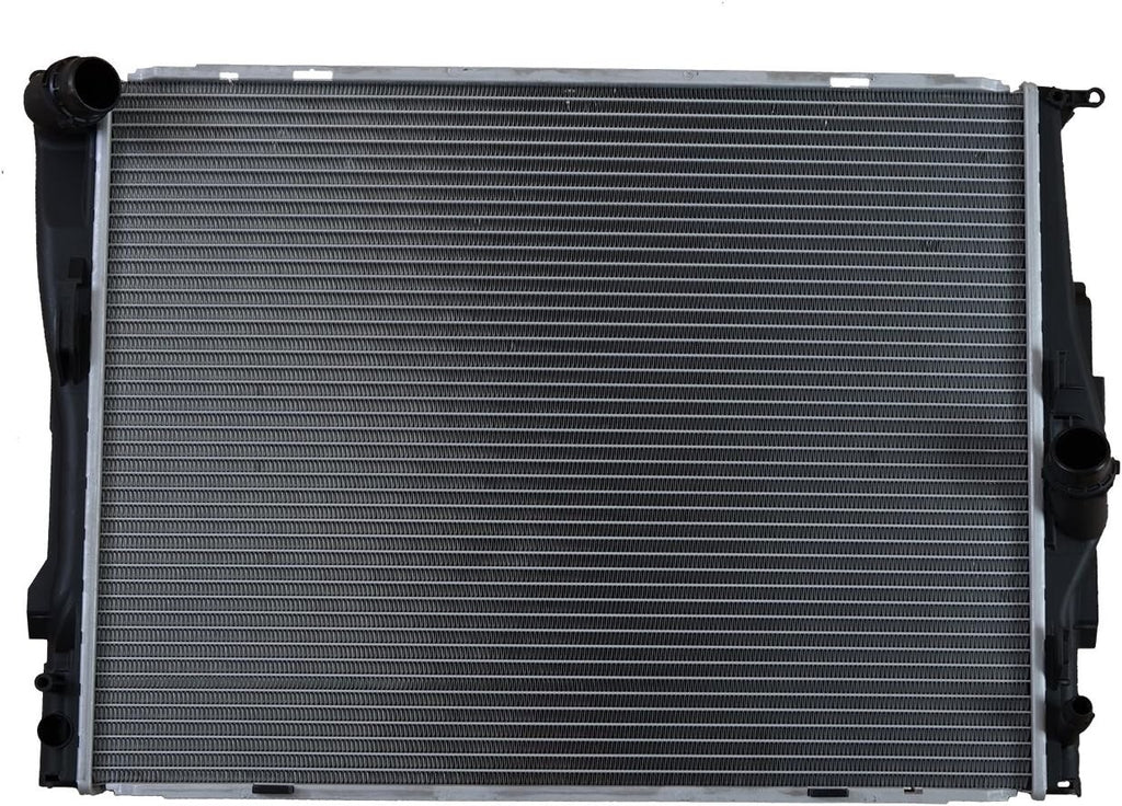 RADIATOR BMW 1 SER 3SER X1 Z4 E81 E82 E88 E90 E91 E92  17117542199 17117562079
