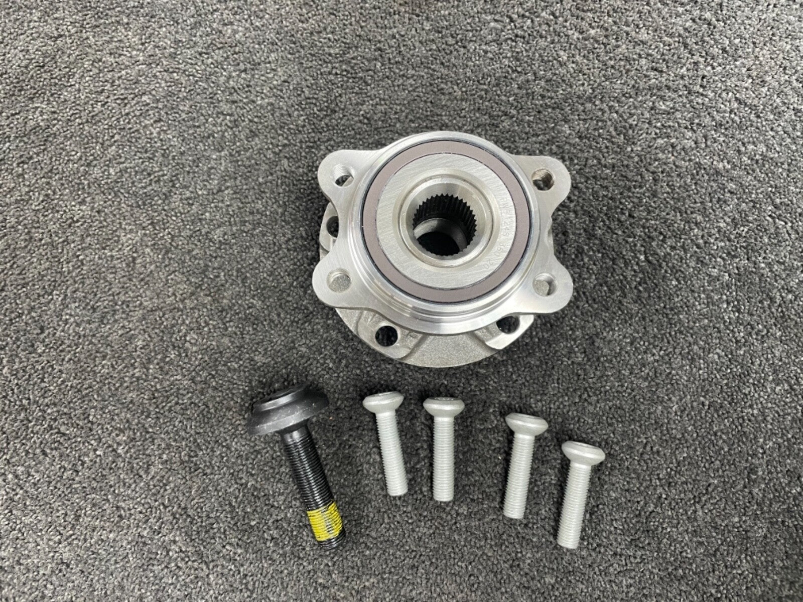 Audi A6 3.0TDi QUATTRO LEMANS 2004-2011 WHEEL BEARING HUB FLANGE FRONT