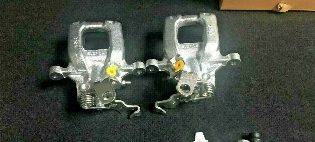 2 REAR BRAKE CALIPERS FOR VW CADDY MAXI LIFE 2010-14 TDi BOSCH SYSTEM 272MM DISC