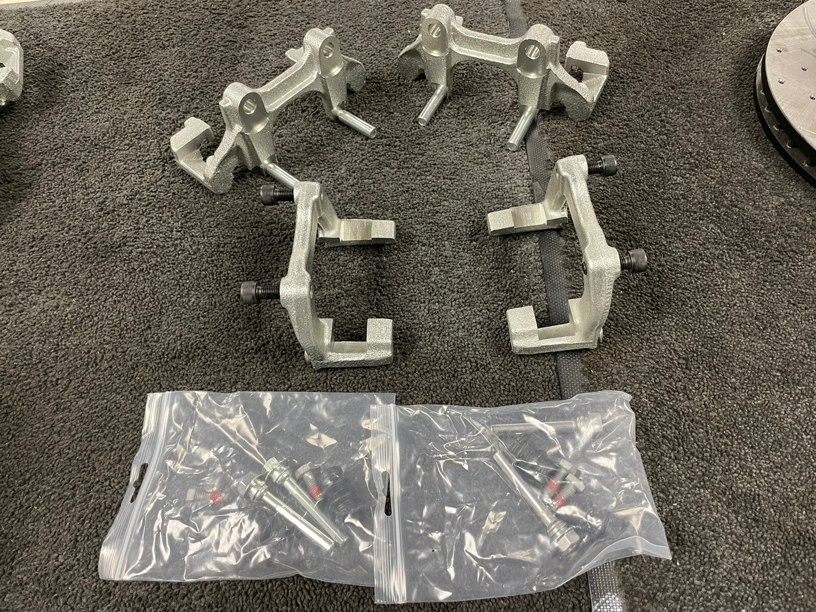 GOLF OCTAVIA LEON TTS3 20V FRONT REAR BRAKE CALIPER BRACKET CARRIER CONVERSION 