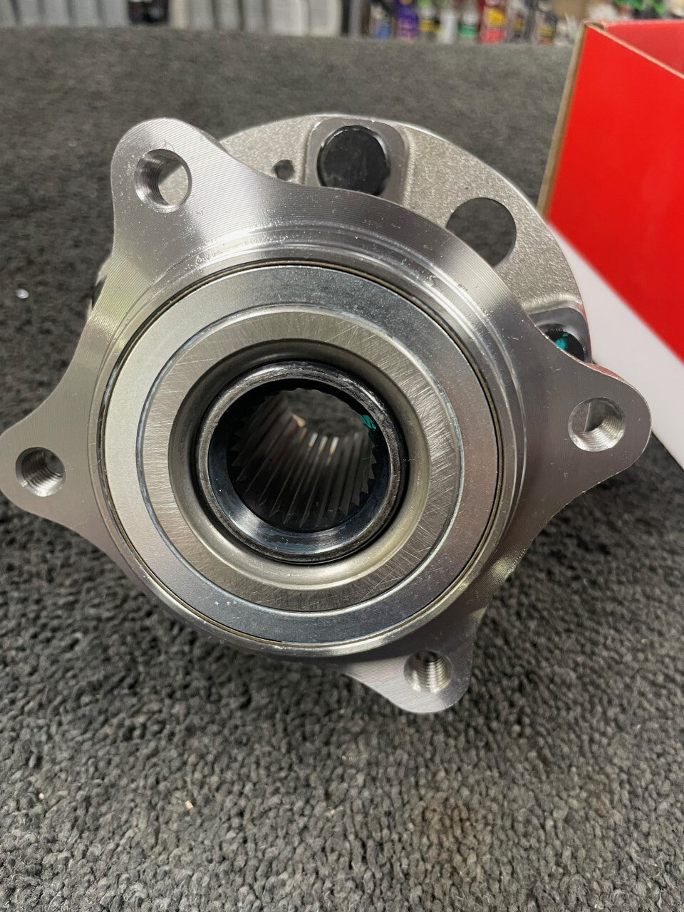 REAR WHEEL BEARING HUB FOR 4X4 HYUNDAI TUCSON CRDi TL KIA SPORTAGE CRDi QL