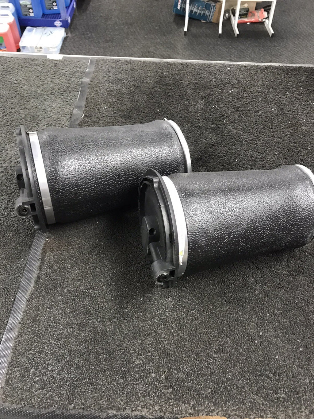 REAR AIR SUSPENSION AIR BAG  RANGE ROVER P38 3.9 4.6 2.5TD RKB101460 RKB101460E