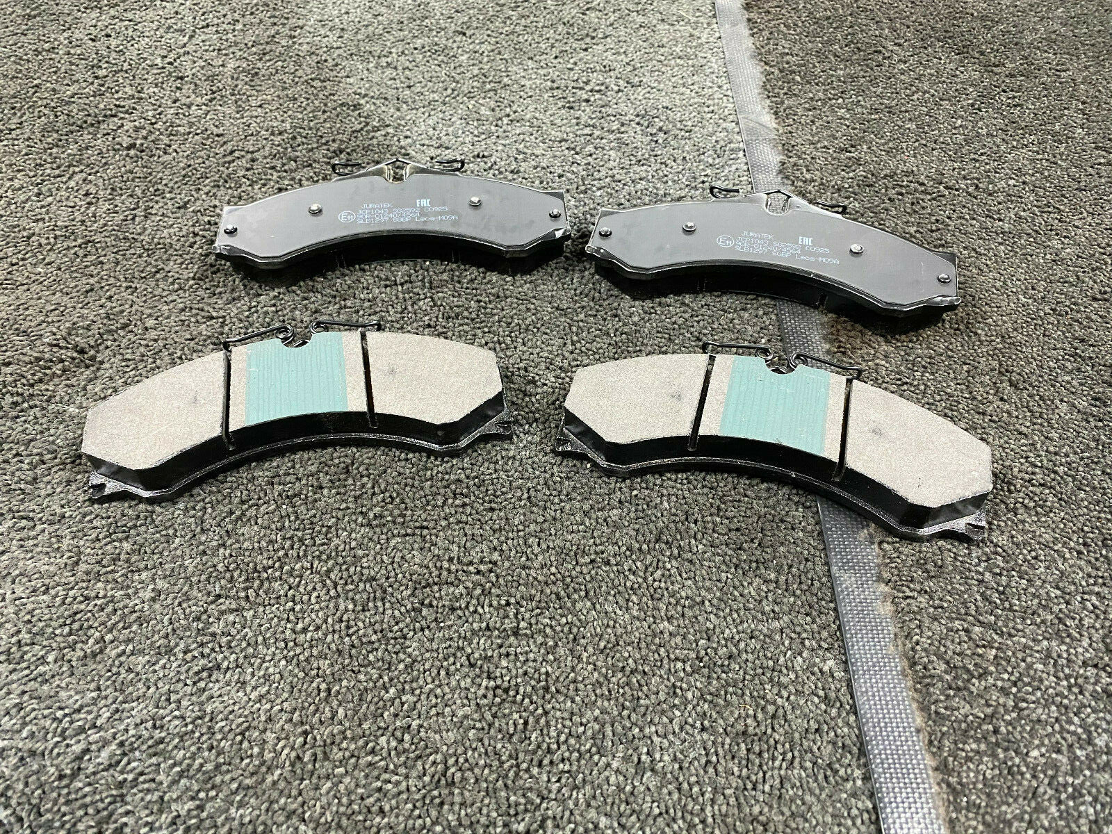 FOR SPRINTER 208 210 211 212 213 214 308 310 FRONT OR REAR BRAKE PAD SET 