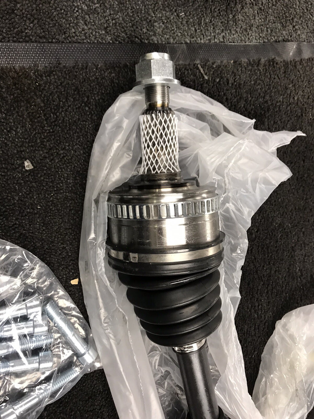 FOR MERCEDES V CLASS V200 V220 CDi W638 1999-2004 DRIVESHAFT PASSENGER SIDE AUTO