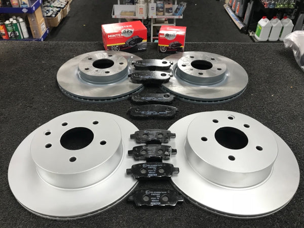 FOR NISSAN 350Z FAIRLADY Z BRAKE DISCS WITH BRAKE BRAKE PADS FRONT REAR