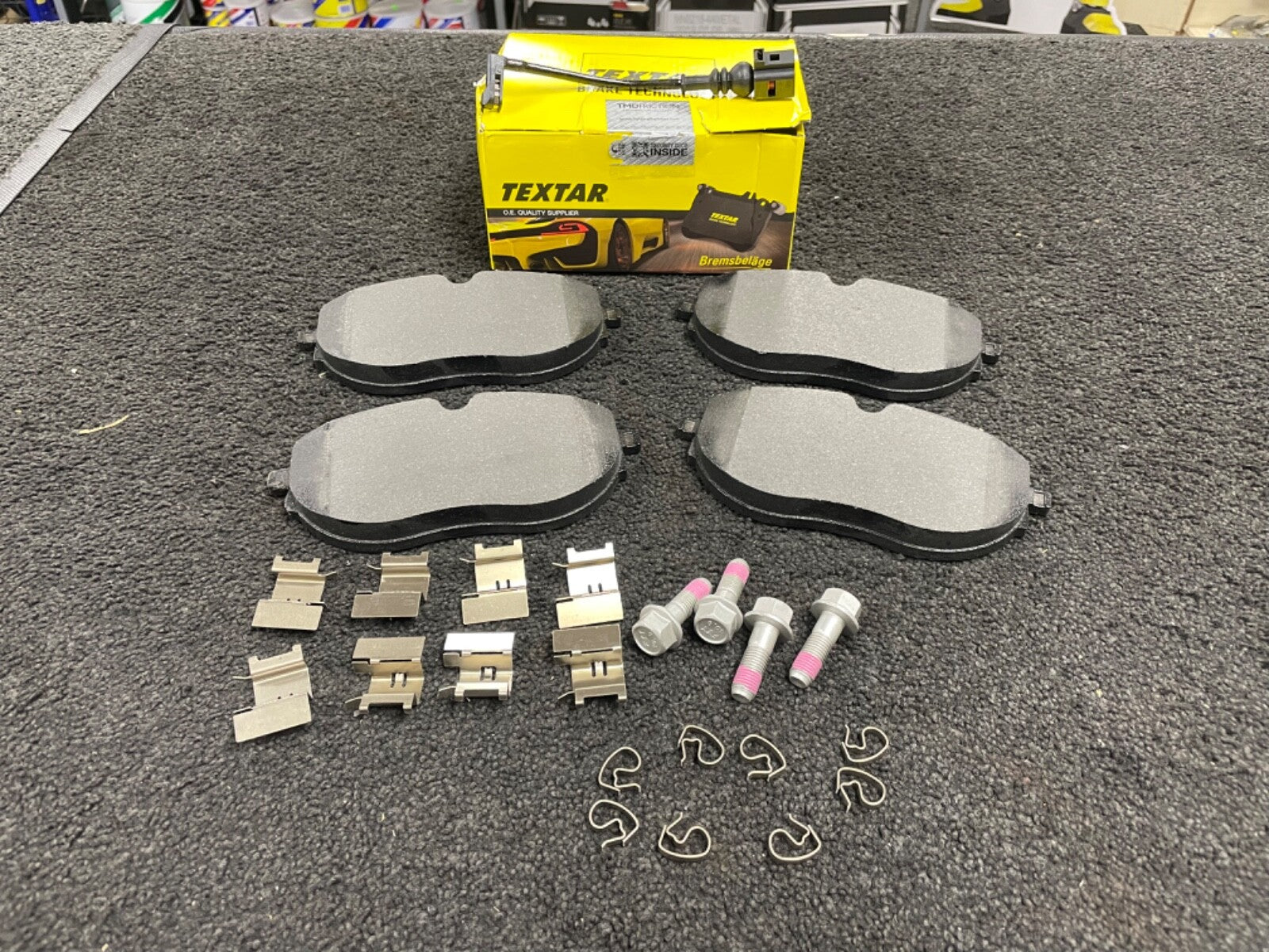 FOR VW TRANSPORTER T6 FRONT ORIGNAL TEXTAR BRAKE PADS 7LA 698 151 A