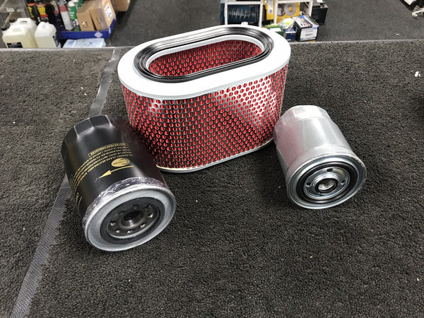 FOR MITSUBISHI SHOGUN PAJERO  2.8TD EXCEED1992-1999 OIL AIR FUEL SERVICE KIT