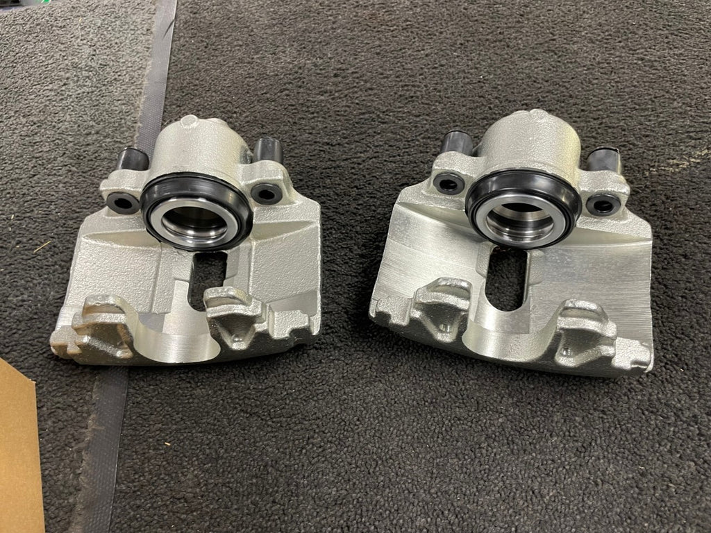 FRONT BRAKE CALIPER LH RH PAIR AUDI A3 8P 1.2 1.4 1.6 1.8 2.0TDI TFSi QUATTRO