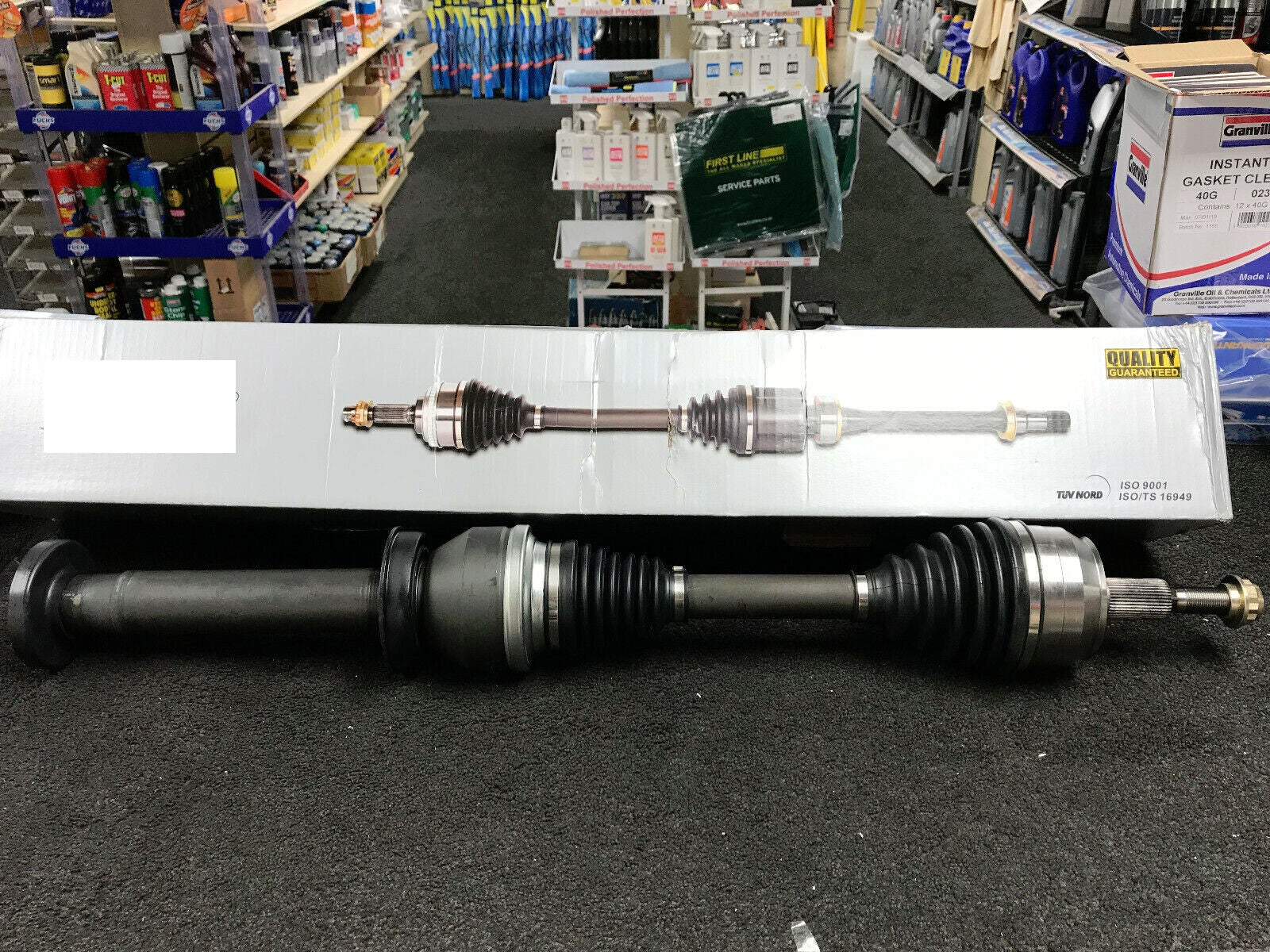 TRANSPORTER T5 MULTIVAN 2.0TDi 5SPEED DRIVESHAFT DRIVE SHAFT INNER  STUB AXLE RH