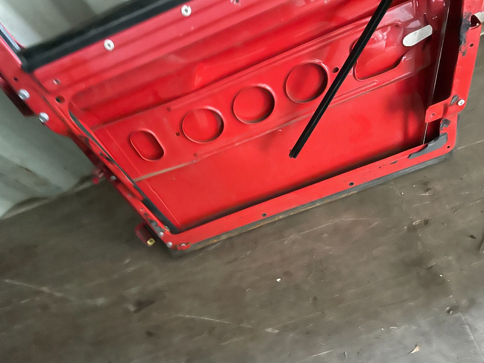FRONT DOOR RH DRIVER SIDE LAND ROVER DEFENDER 90 110 TDCI TD5 RED ROUND TOP