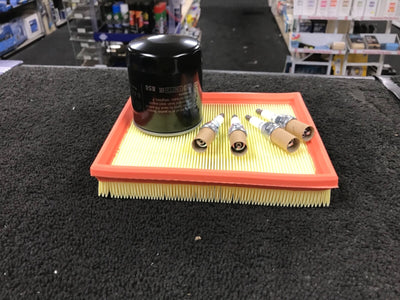 VAUXHALL CORSA B MK1 93-00 1.0 1.2 1.4 OIL AIR FILTERS SPARK PLUGS SERVICE KIT