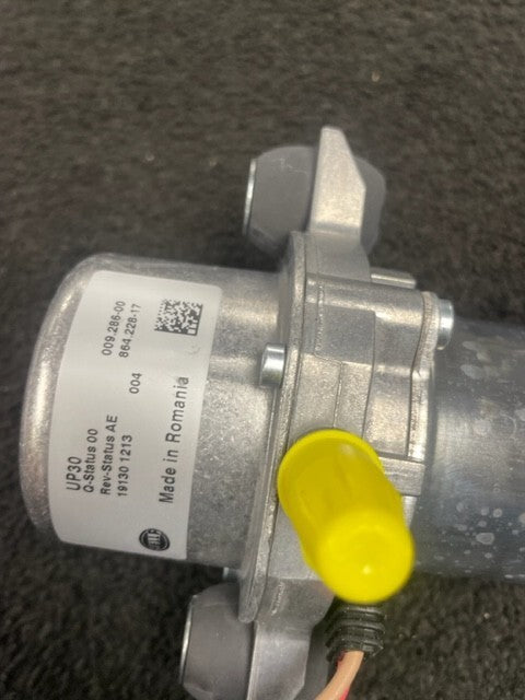 BRAKE BOOSTER PUMP NEW GENUINE HELLA UP30 8TG 009.0286-007 8TG009286 OFFER