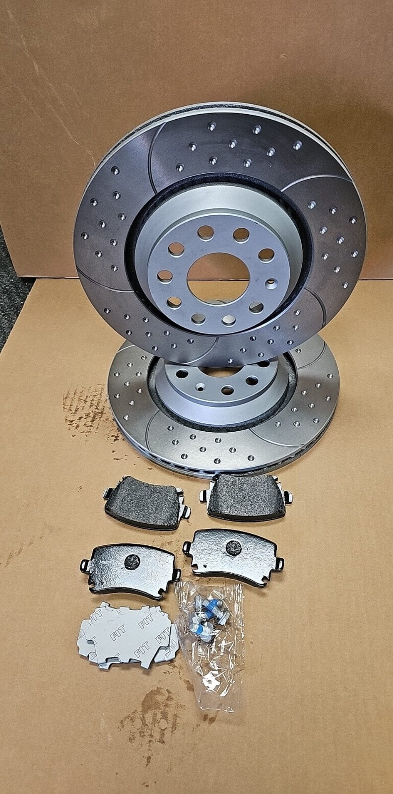 A3 S3 QUATTRO GROOVED DIMPLED BRAKE DISC MINTEX PADS