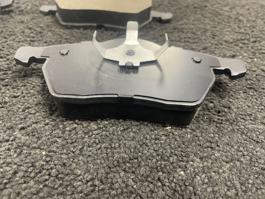 Brake Pads Set Front for Audi A3 TT VW Bora I Golf IV Skoda Octavia  8N0698151