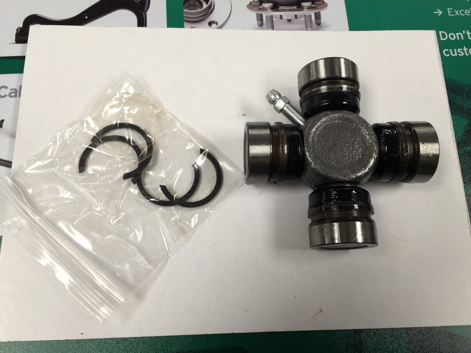 for NISSAN PATROL 160 Y60 Y61 PROPSHAFT UJ UNIVERSAL JOINT  FRONT REAR PROPHAFT