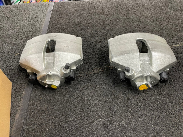 FRONT BRAKE CALIPER LH RH PAIR AUDI A3 8P 1.2 1.4 1.6 1.8 2.0TDI TFSi QUATTRO