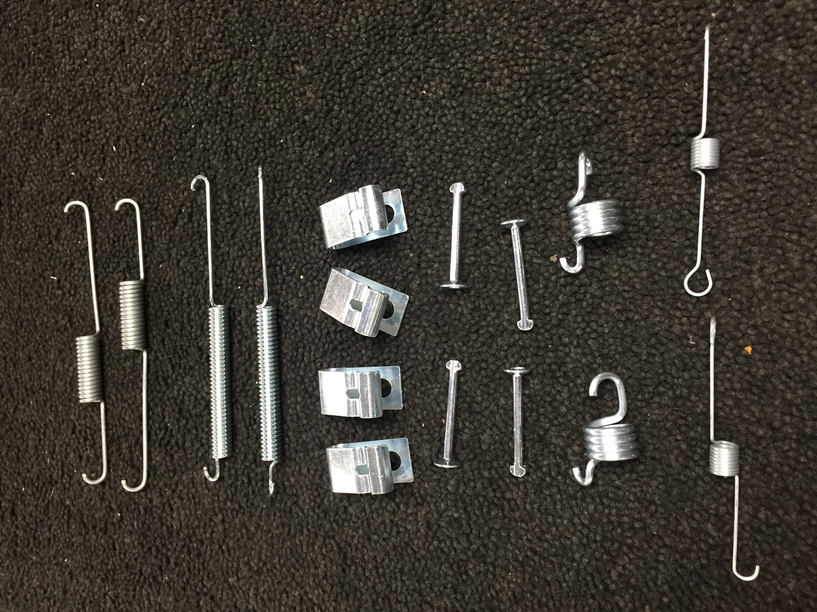 FORD ESCORT RS TURBO S2 REAR BRAKE SHOE FITTING KIT