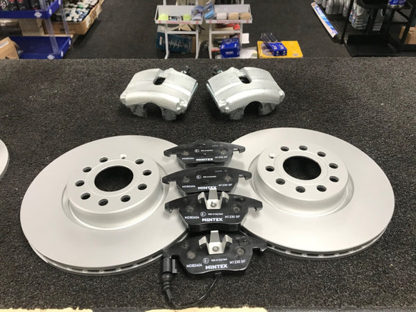 VW CADDY MAXI LIFE 1.6TDi 2010-16 BRAKE DISC BRAKE PAD BRAKE CALIPERS FRONT REAR