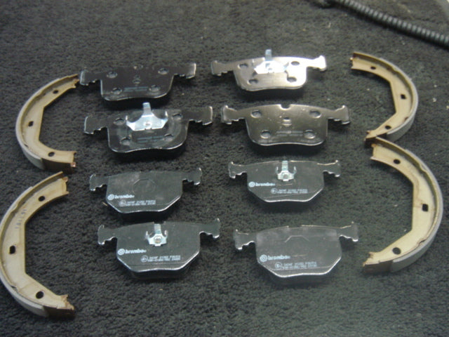 BMW 850I (E31) BRAKE PADS FRONT REAR HANDBRAKE PARKING SHOES MINTEX 