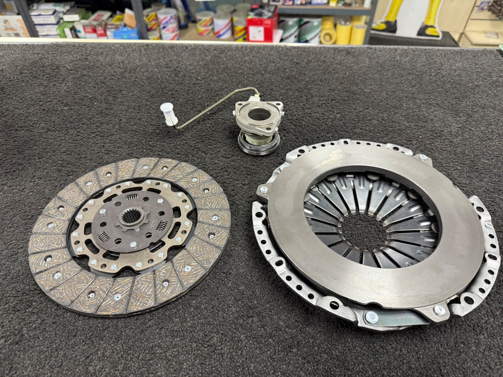 3 PCE  BRAND NEW CLUTCH KIT FOR 1.6 CDTi ASTRA VI/VII MOKKA MERIVA INSIGNIA