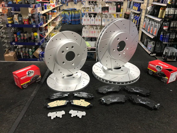 ASTRA J 1.4 GTC TURBO CROSS DRILLED GROOVED BRAKE DISC BRAKE PAD FRONTREAR 321mm