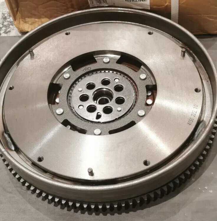 DUAL MASS FLYWHEEL DMF FOR IVECO DAILY Mk3 Mk4 2.3D 2.8D 1997-2011 LuK 504040865