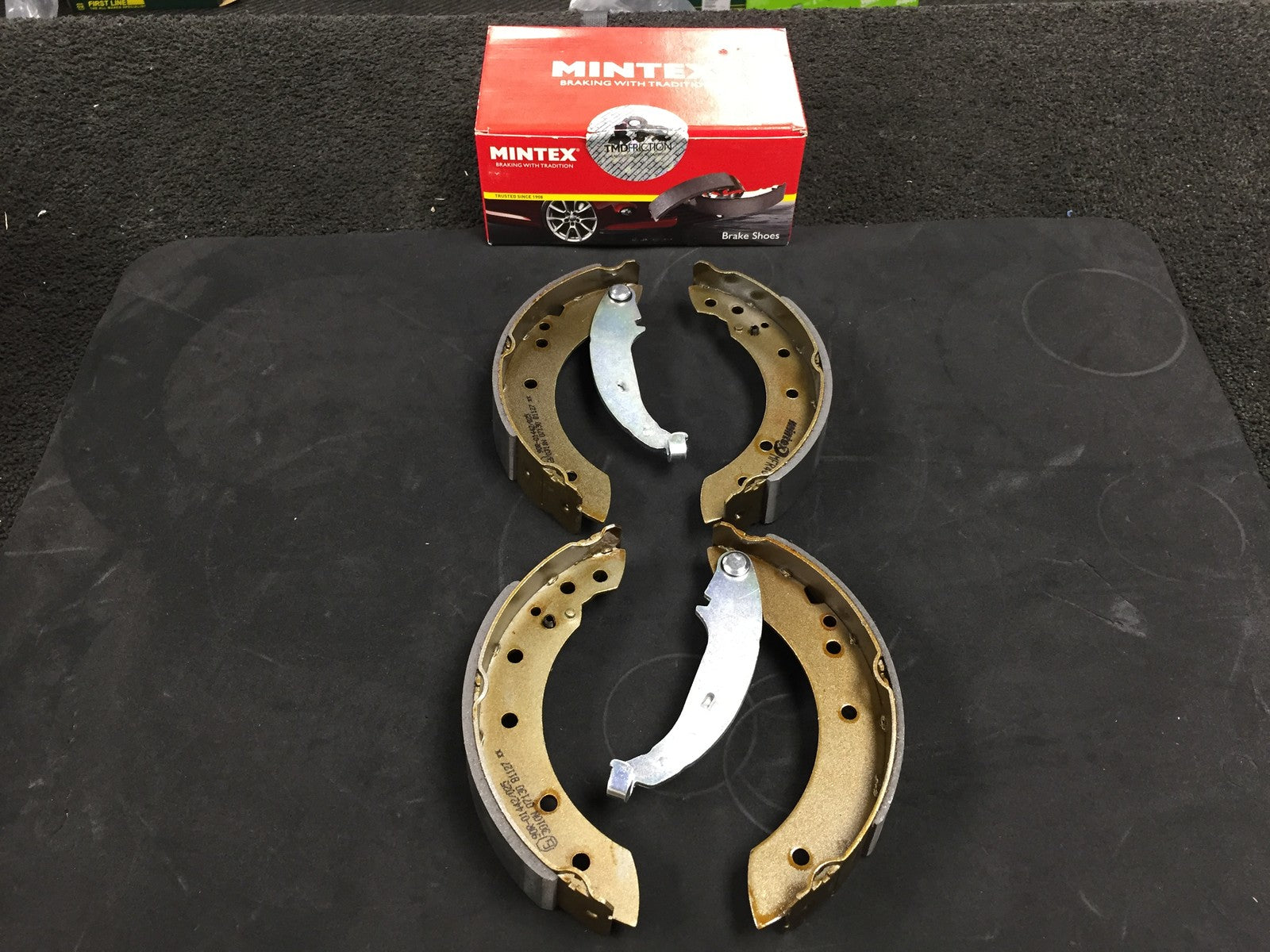 PEUGEOT 206 1.1 1.4 1.9D 2.0 HDI  BRAKE SHOES MINTEX or  APEC