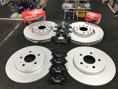 AUDI A4 2.0T FSi S LINE B7 200BHP FRONT REAR BRAKE DISCS MINTEX BRAKE PADS 