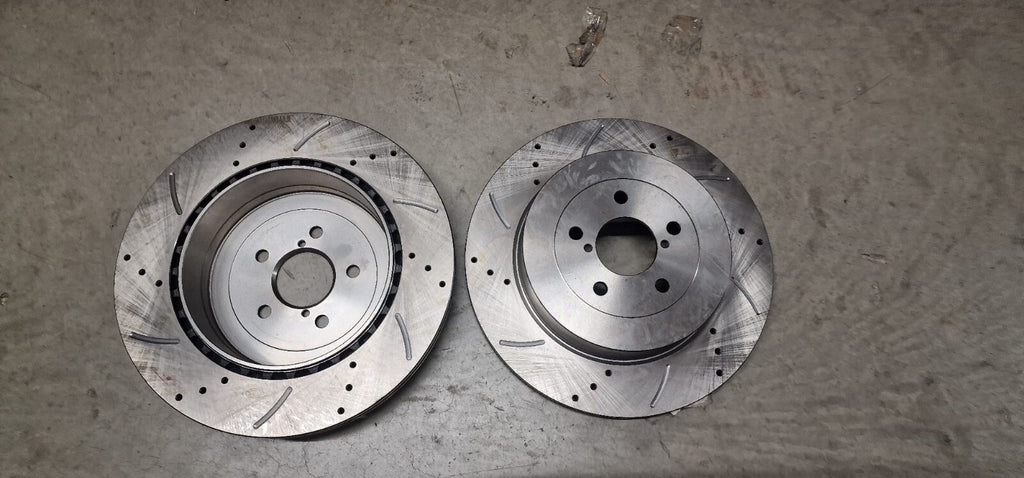 FOR SUBARU 2.0 TURBO & STI  DRILLED GROOVED BRAKE DISCS REAR