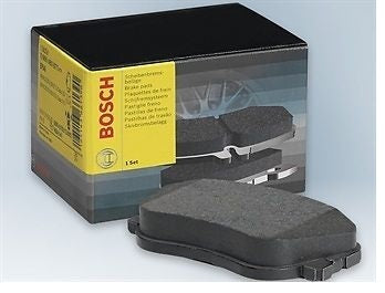 FOR TOYOTA AVENSIS COROLLA VERSO FRONT BOSCH BRAKE PADS PAD SET D4D VVTi 