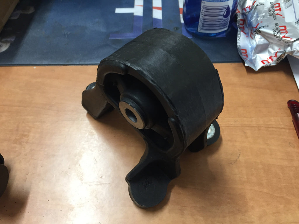 FOR HONDA CRV 01-06 REAR DIFF DIFFERENTIAL SUPPORT ARM BUSH MOUNT / MOUNTING