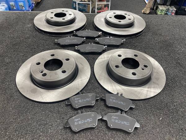 BRAKE DISCS  PADS FRONT REAR FOR MERCEDES A160 A180 A200 2012 ON 