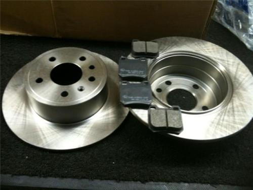 VAUXHALL VECTRA 95> REAR BRAKE DISCS & PADS  5 STUD ABS