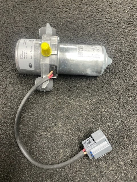 BRAKE BOOSTER PUMP NEW GENUINE HELLA UP30 8TG 009.0286-007 8TG009286 OFFER
