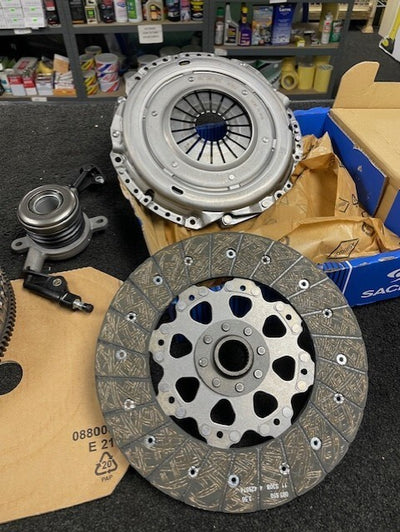 MERCEDES SPRINTER 211 311 314 316 2.1 CDi VS30 2018 ON CLUTCH KIT 3PCE  260MM