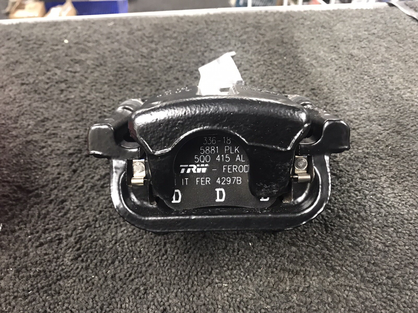 SKODA OCTAVIA MK3 5E5 REAR BRAKE CALIPER  LEFT RIGHT 272x10mm FACTORY OE