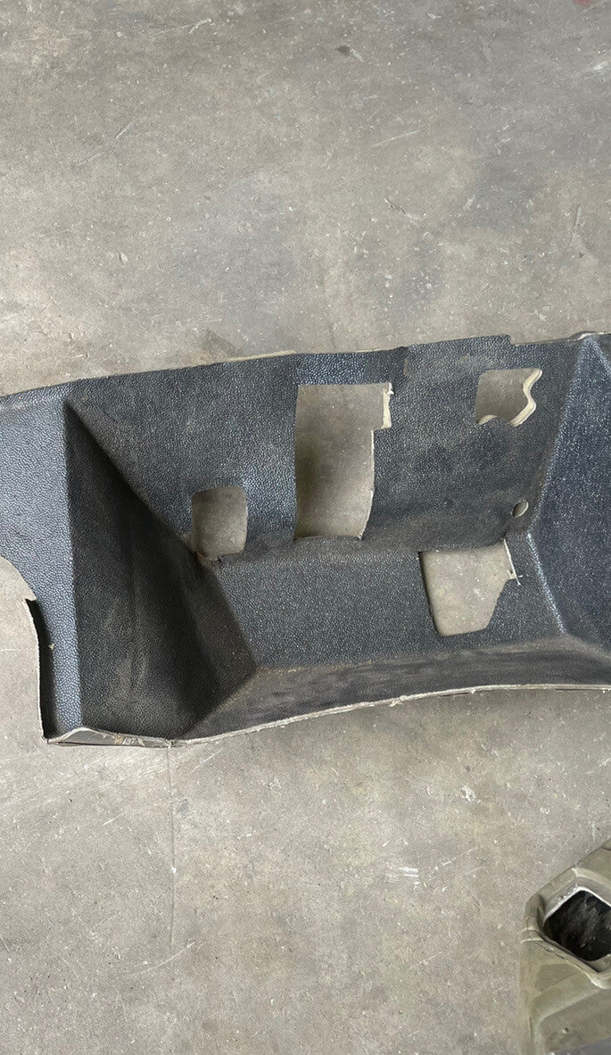DEFENDER 90 110 Puma TDCI  BULKHEAD MAT MATTING Broken  Driver Side Piece