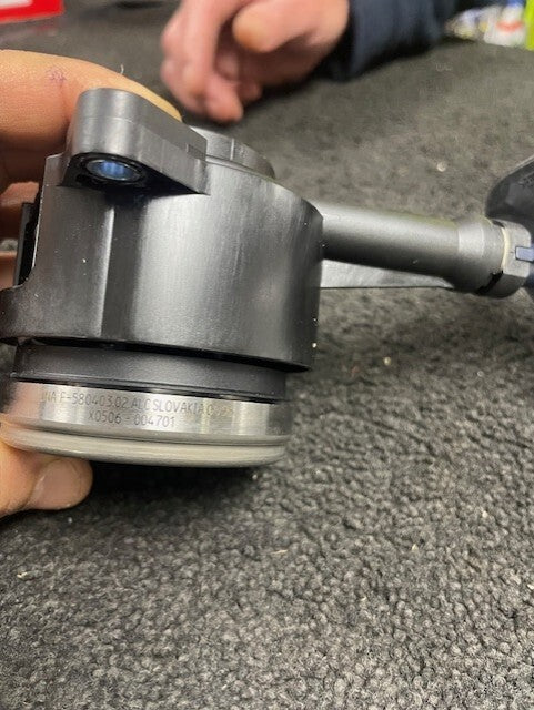 TRANSIT 2.0 2.2 TDCi MK6 MK7 CLUTCH CONCENTRIC CYLINDER FORD  1480083 1674914