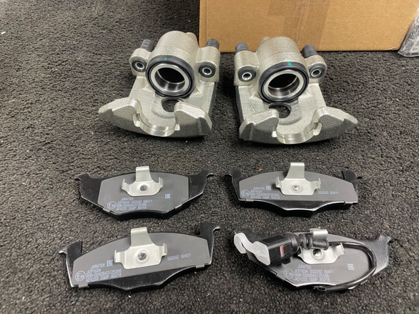 FOR FABIA LEVEL 1 HTP (MK2 (Typ 5J))   FRONT BRAKE PADS AND CALIPERS