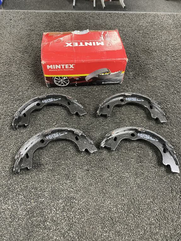 FOR HYUANDAI I30 1.4 (2007-2013) REAR MINTEX BRAKE SHOES 