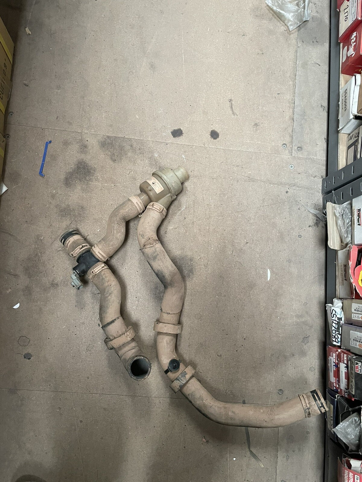 LAND ROVER DEFENDER 90 110 TDCI DOUBLE CAB THERMOSTAT RADIATOR HOSES
