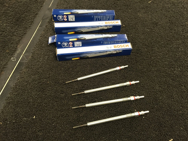 4 X BOSCH DURATERM GLOW PLUGS  FOR SPRINTER (906) 5T 5 T 3.0  518 519 CDI