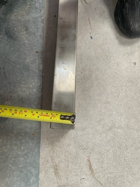 STAINLESS STEEL WAREHOUSE FREEZE LONG SLOTTED RAIL SLOTTED 5.6 METER APPROX