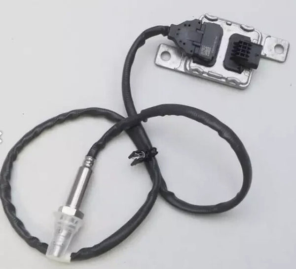 AUDI A4 A5 SIX CYLINDER DIESEL FRONT NOX SENSOR 8W0907807AH GENUINE