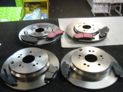 FOR  CRV 2.0Vtec SE SPORT 02/2005-06 BRAKE DISC FRONT REAR BRAKE DISC BRAKE PAD