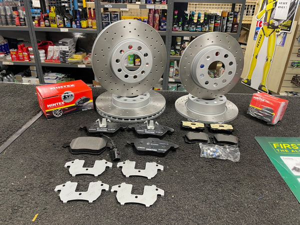 AUDI A3 1.9TDI SPORT CROSS DRILLED BRAKE DISC MINTEX BRAKE PAD FRONT REAR