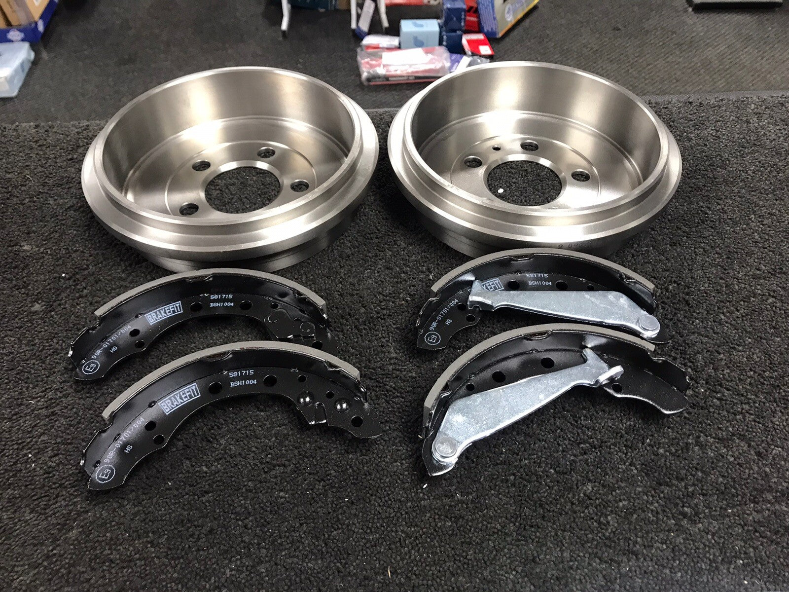 SKODA FABIA SCOUT VW POLO VW FOX BRAKE DISC PAD FRONT REAR BRAKE DRUM SHOES