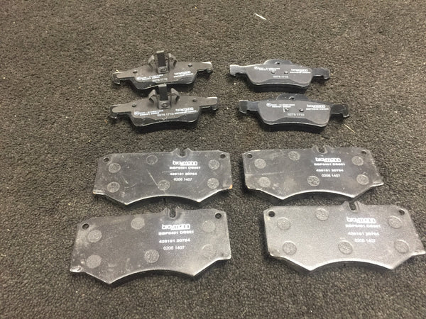 FOR MERCEDES G CLASS G63 5.5 AMG BRAKE PADS FRONT REAR WITH SENSORS 